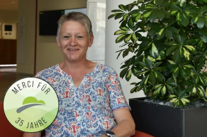 Christine_web_1u19ep4cnsvvu.JPG Christine_web_1u19ep4cnsvvu.JPG