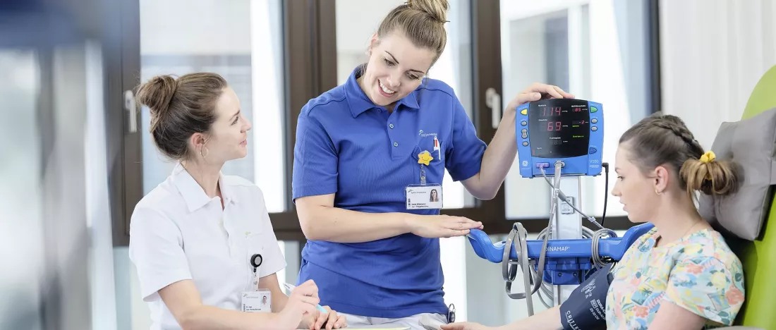 2023_06_13_Spital_Emmental_neue_Bildwelt6331_klein_lang.jpg 2023_06_13_Spital_Emmental_neue_Bildwelt6331_klein_lang.jpg